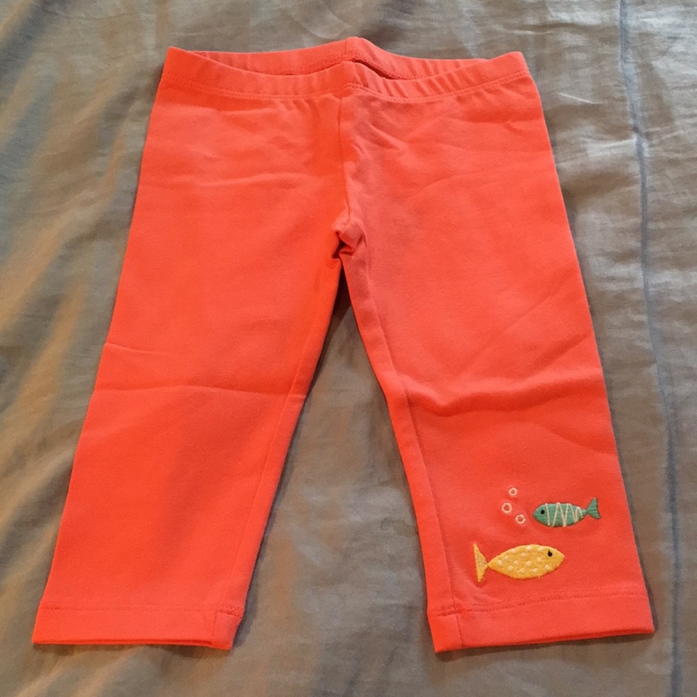 Cropped leggings with fish detail